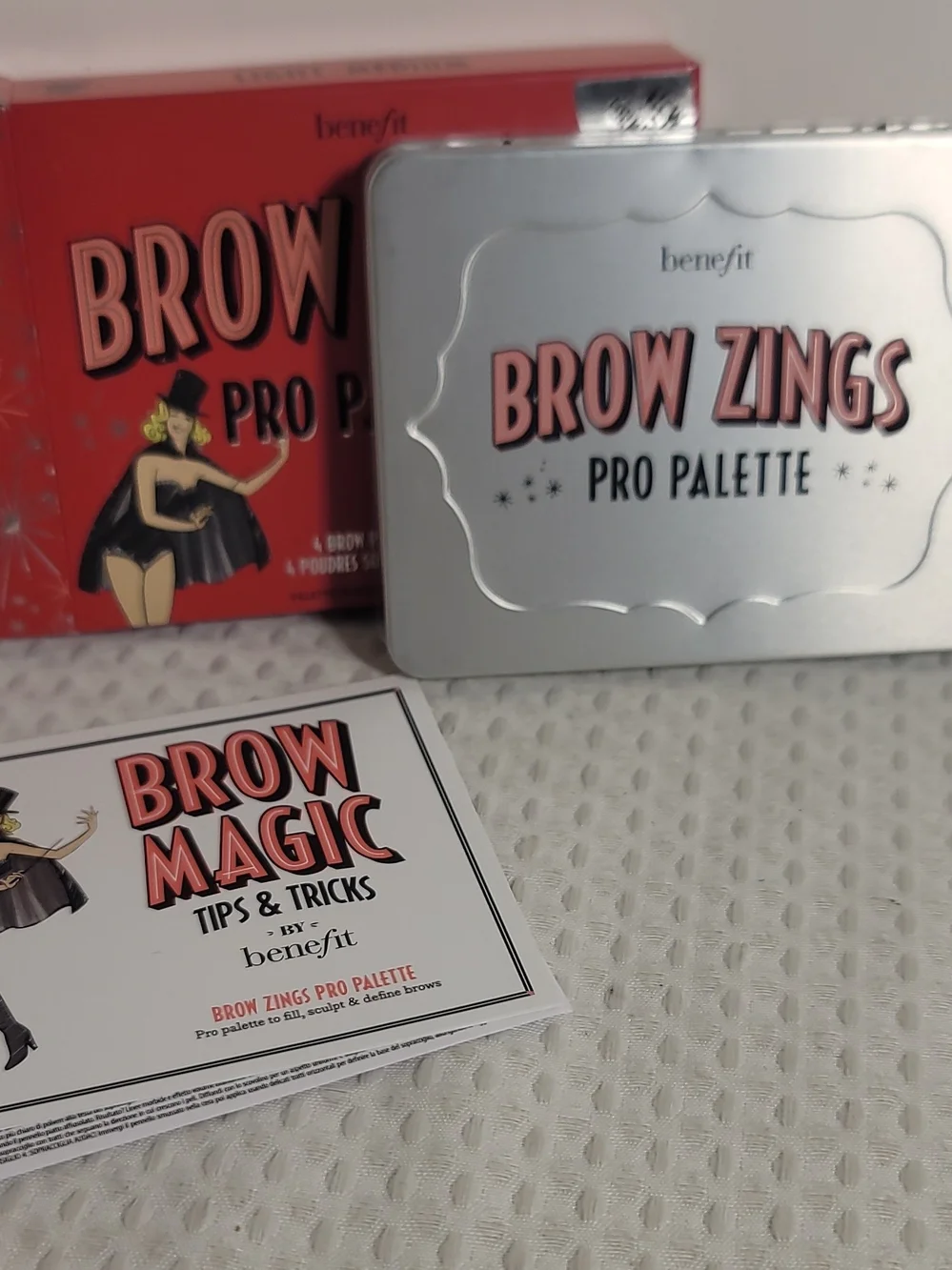 Benefit Brow Zings Pro Palette — Silver Tin with Pink Accents - Picture 2 of 6